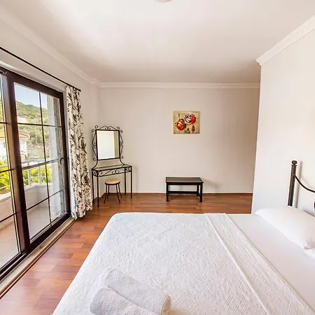 Tatilsihirbazi Villa Merla